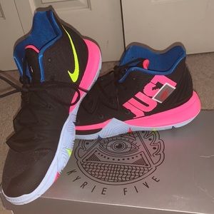 Kyrie Fives “just do it” READ DESCRIPTION 🔴🔴